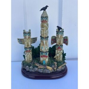 Pacific Northwest Resin Totem Pole Forest Scene Figurine on Wood Base 9 Inch